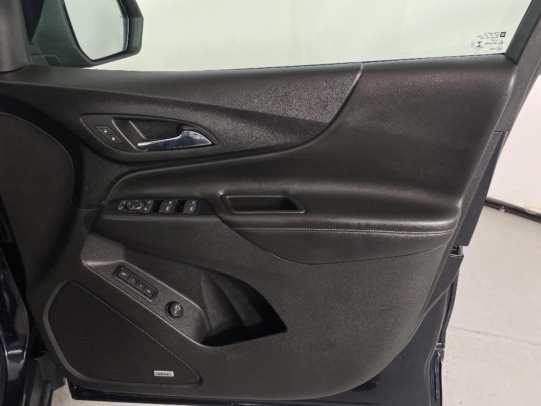 Photo '15' of Holden Equinox