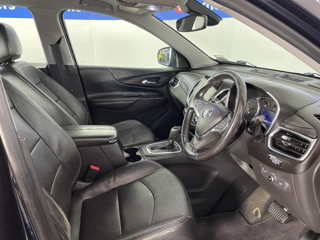 Photo '16' of Holden Equinox