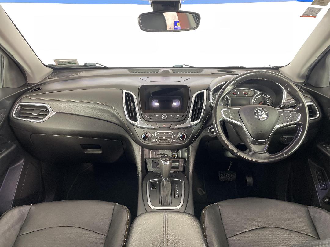 Photo '17' of Holden Equinox