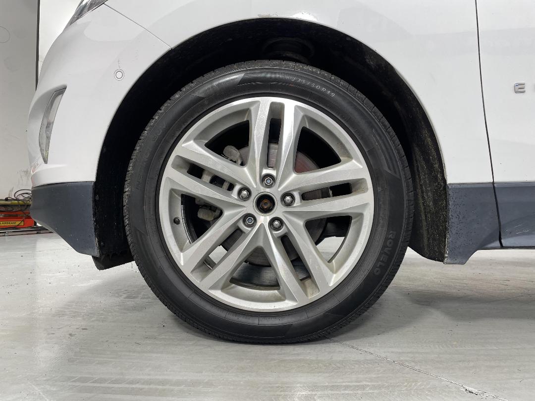 Photo '10' of Holden Equinox Photo '10' of Holden Equinox