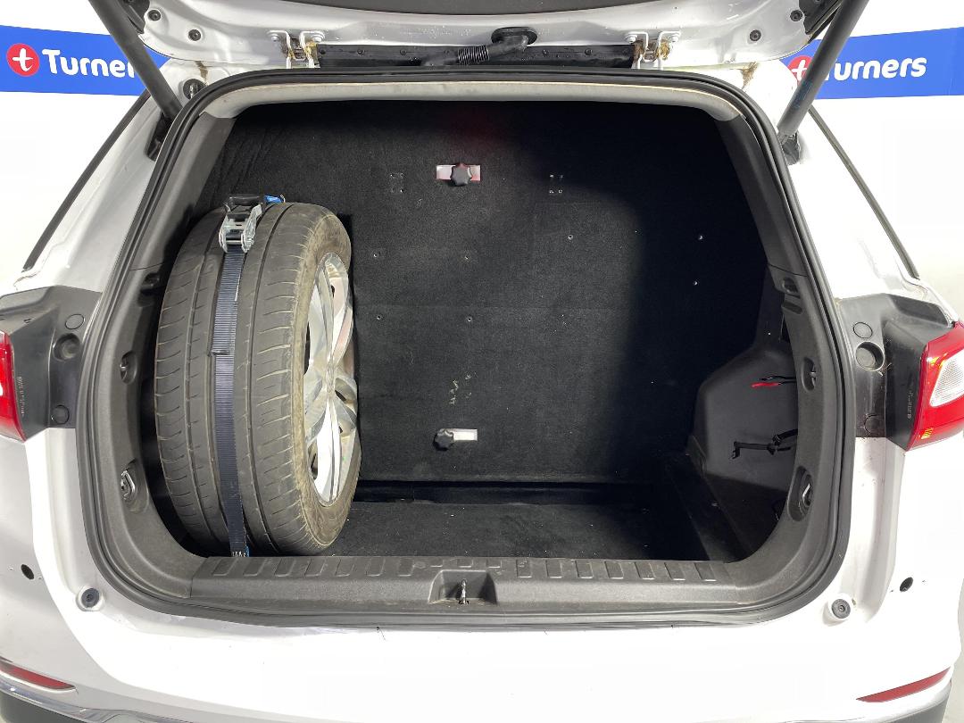 Photo '14' of Holden Equinox Photo '14' of Holden Equinox