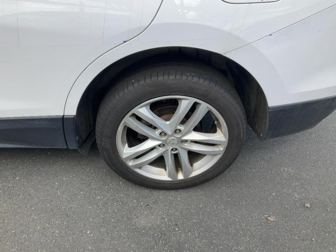 Photo '7' of Holden Equinox LTZ