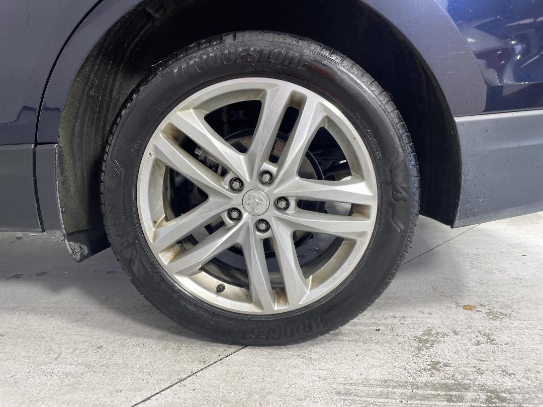 Photo '11' of Holden Equinox