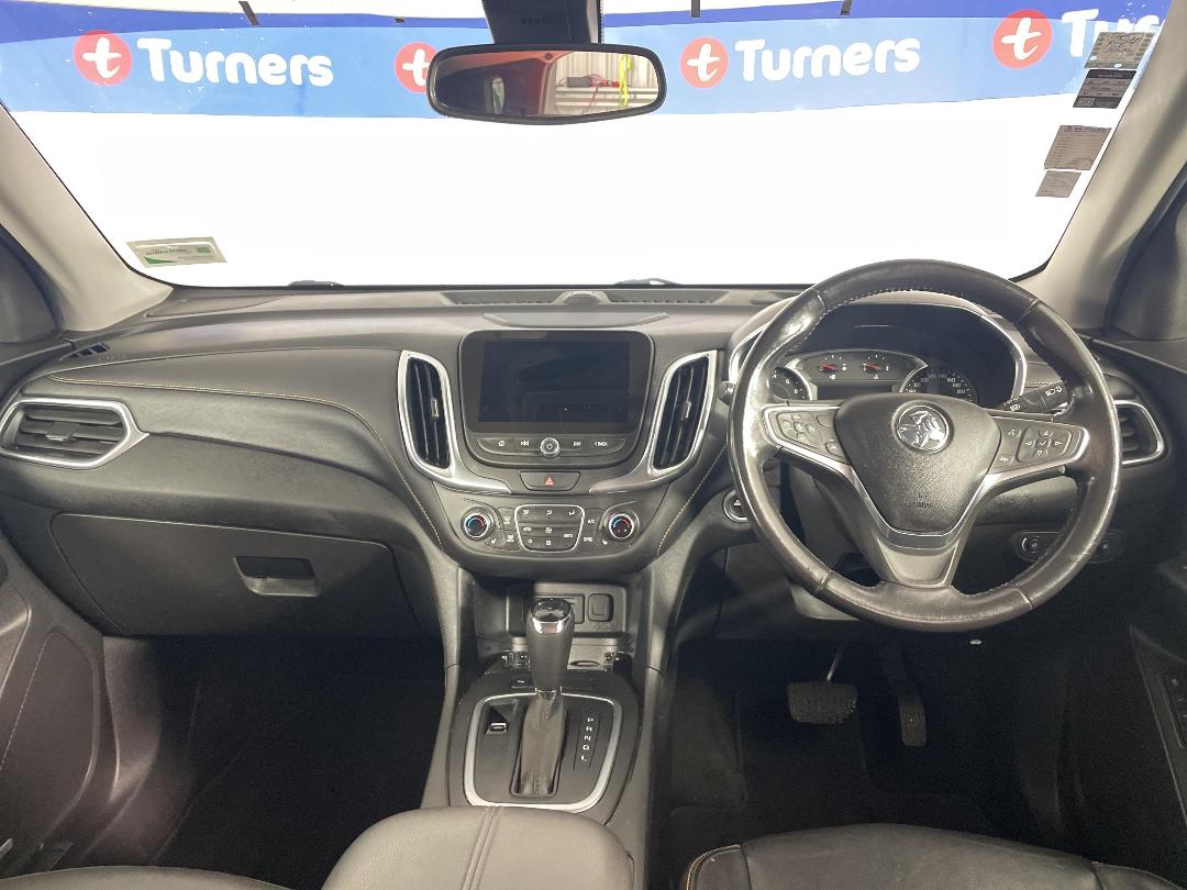 Photo '17' of Holden Equinox