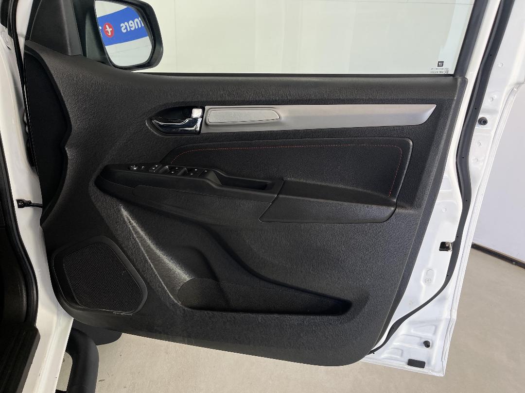 Photo '15' of Holden HSV