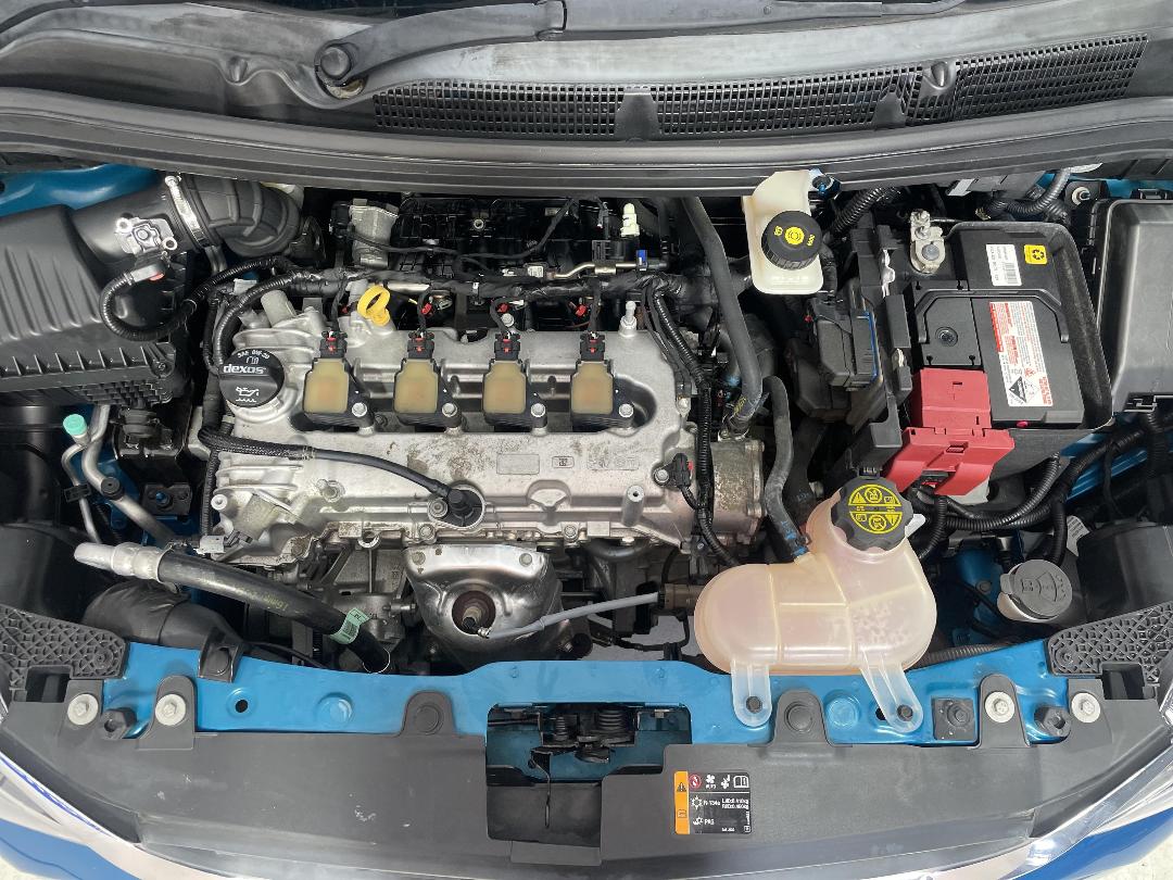 Photo '13' of Holden Spark