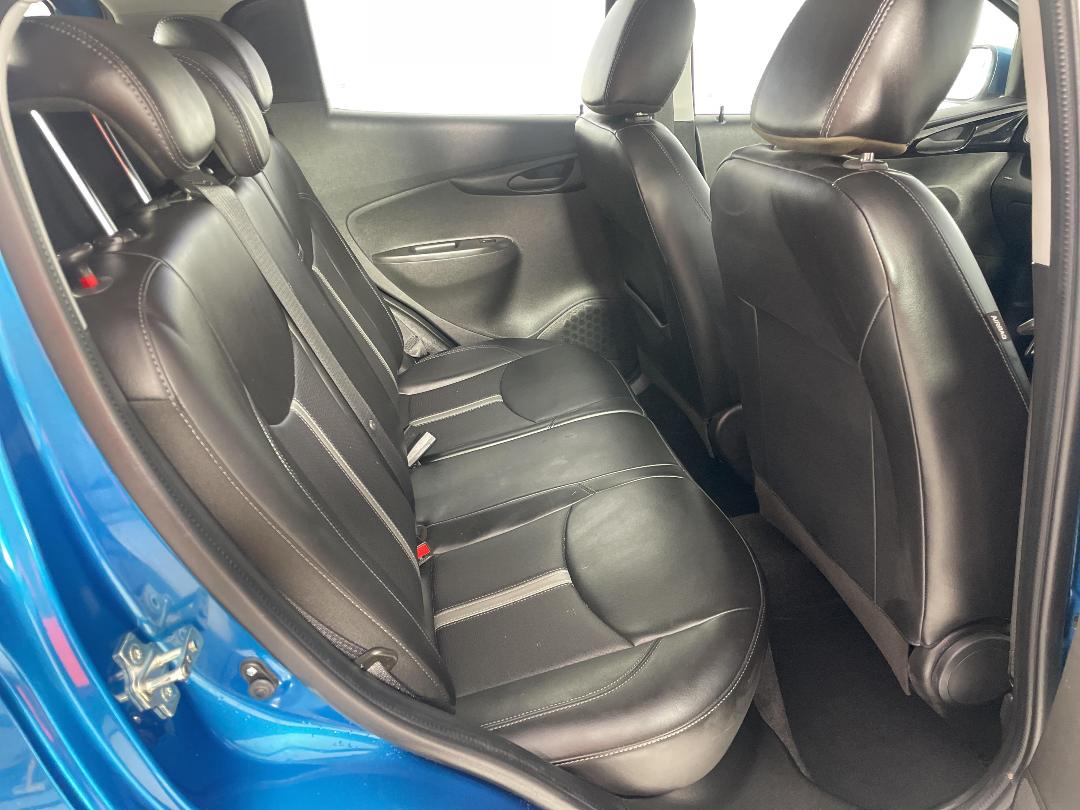 Photo '20' of Holden Spark