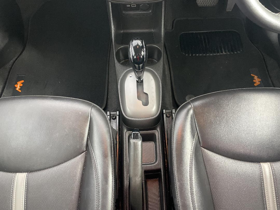 Photo '18' of Holden Spark