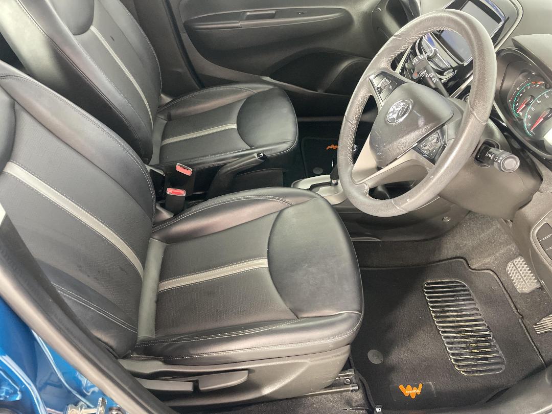 Photo '16' of Holden Spark