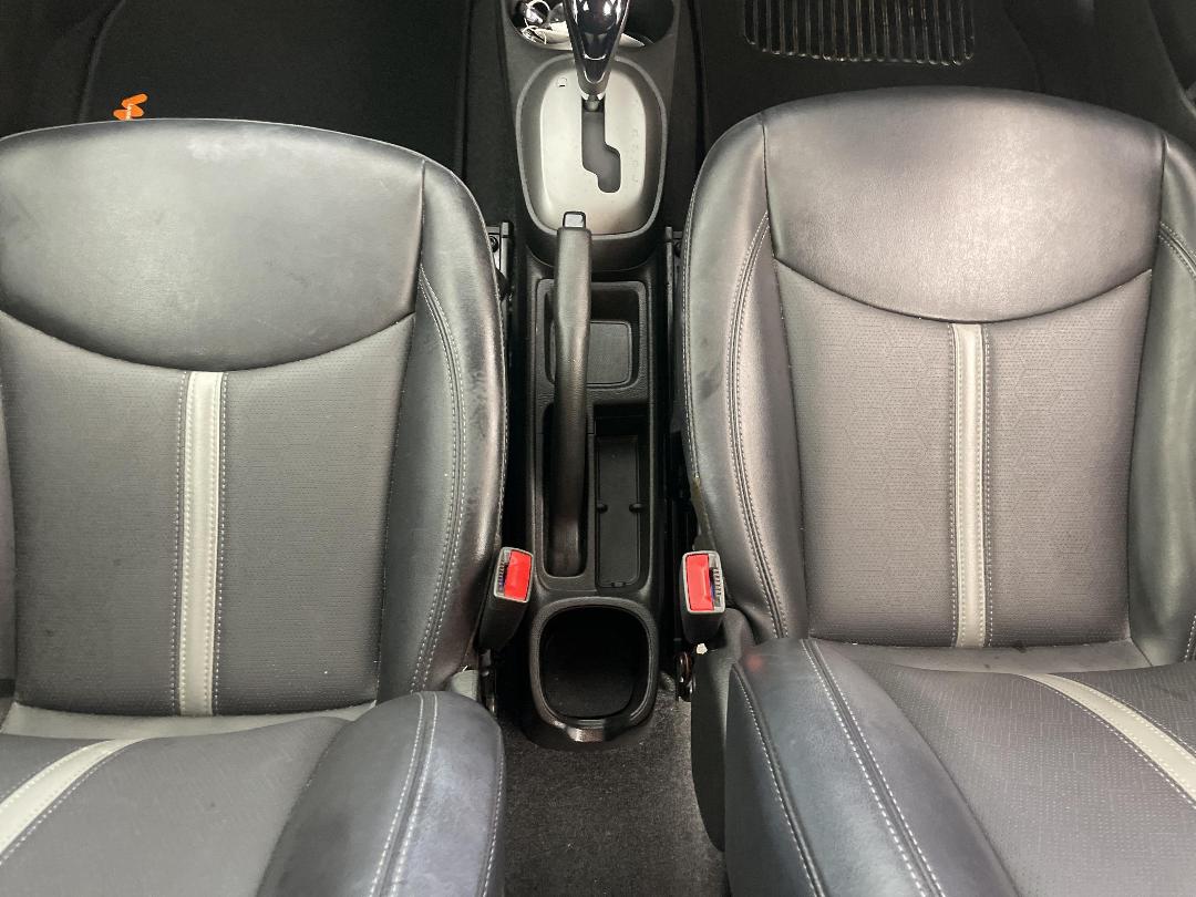 Photo '18' of Holden Spark