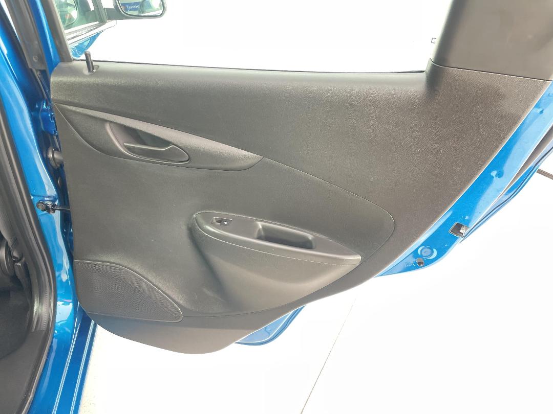 Photo '19' of Holden Spark