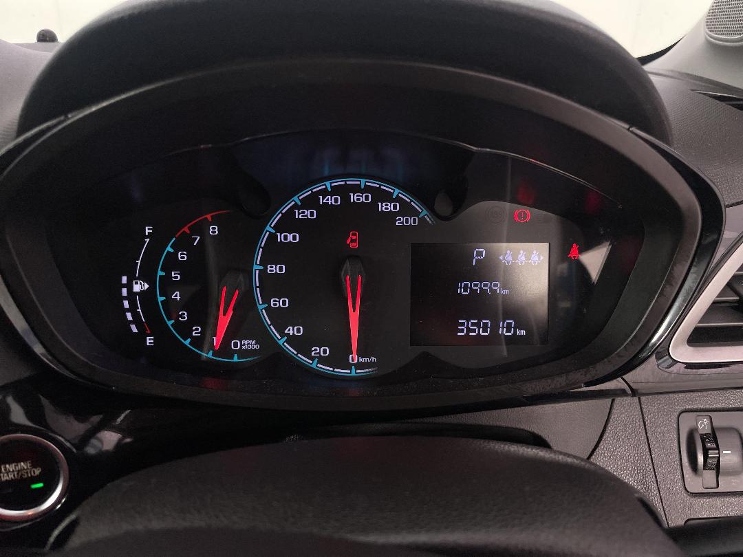 Photo '21' of Holden Spark