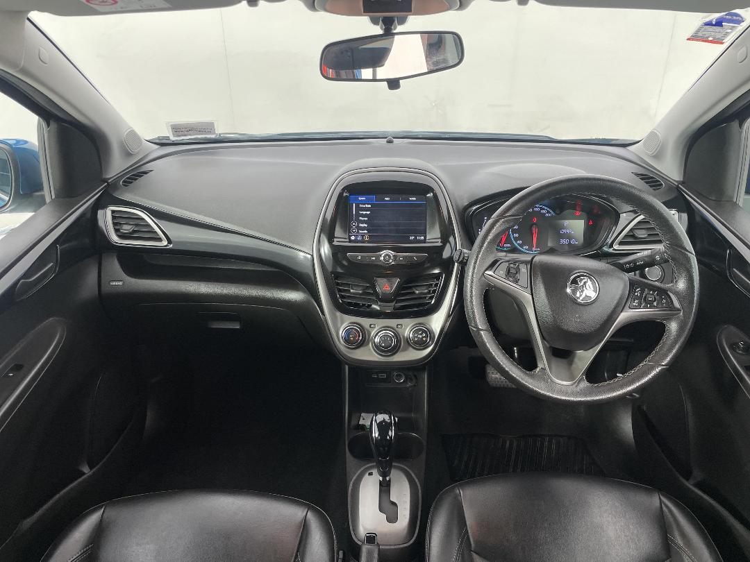 Photo '17' of Holden Spark