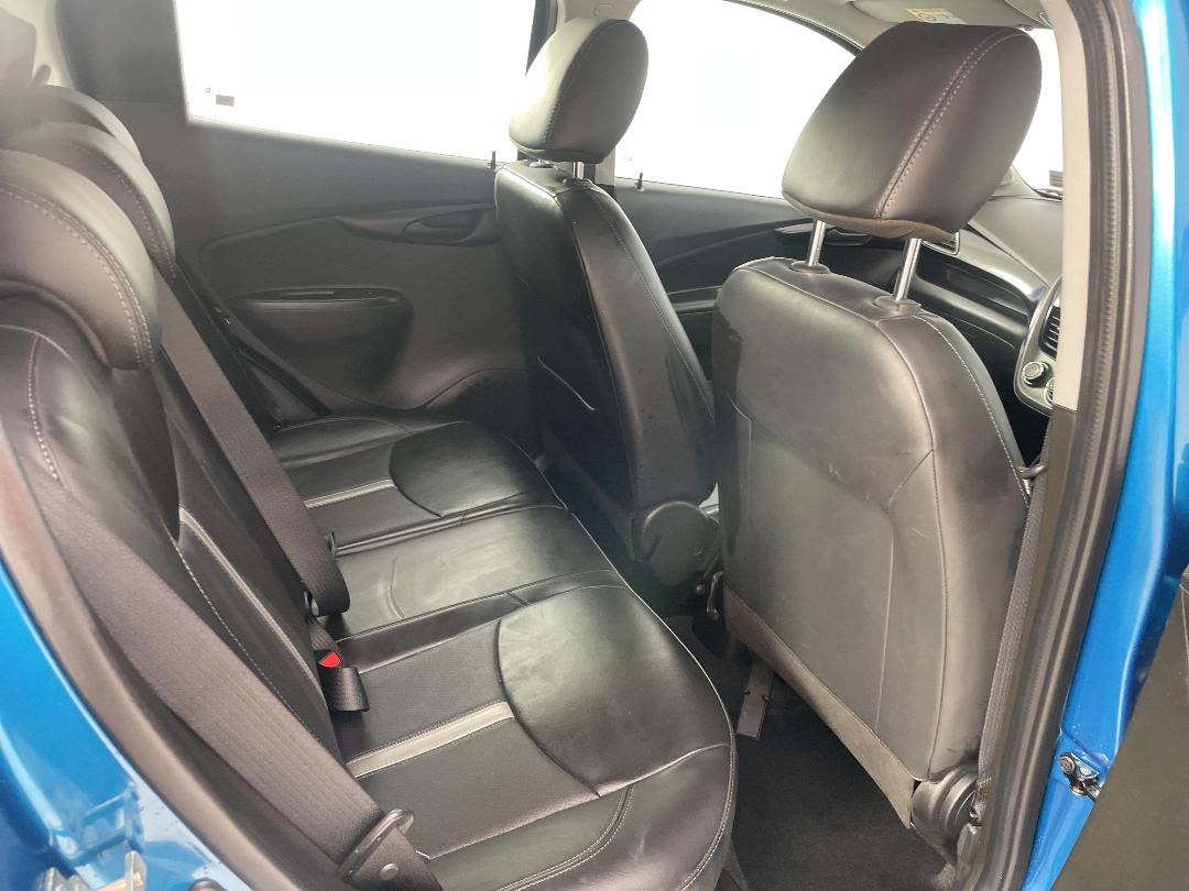 Photo '20' of Holden Spark