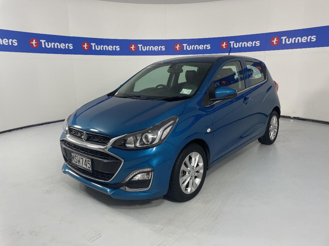 Photo '4' of Holden Spark