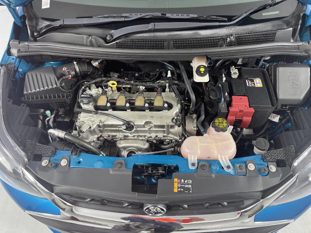 Photo '13' of Holden Spark