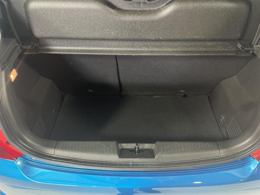 Photo '14' of Holden Spark