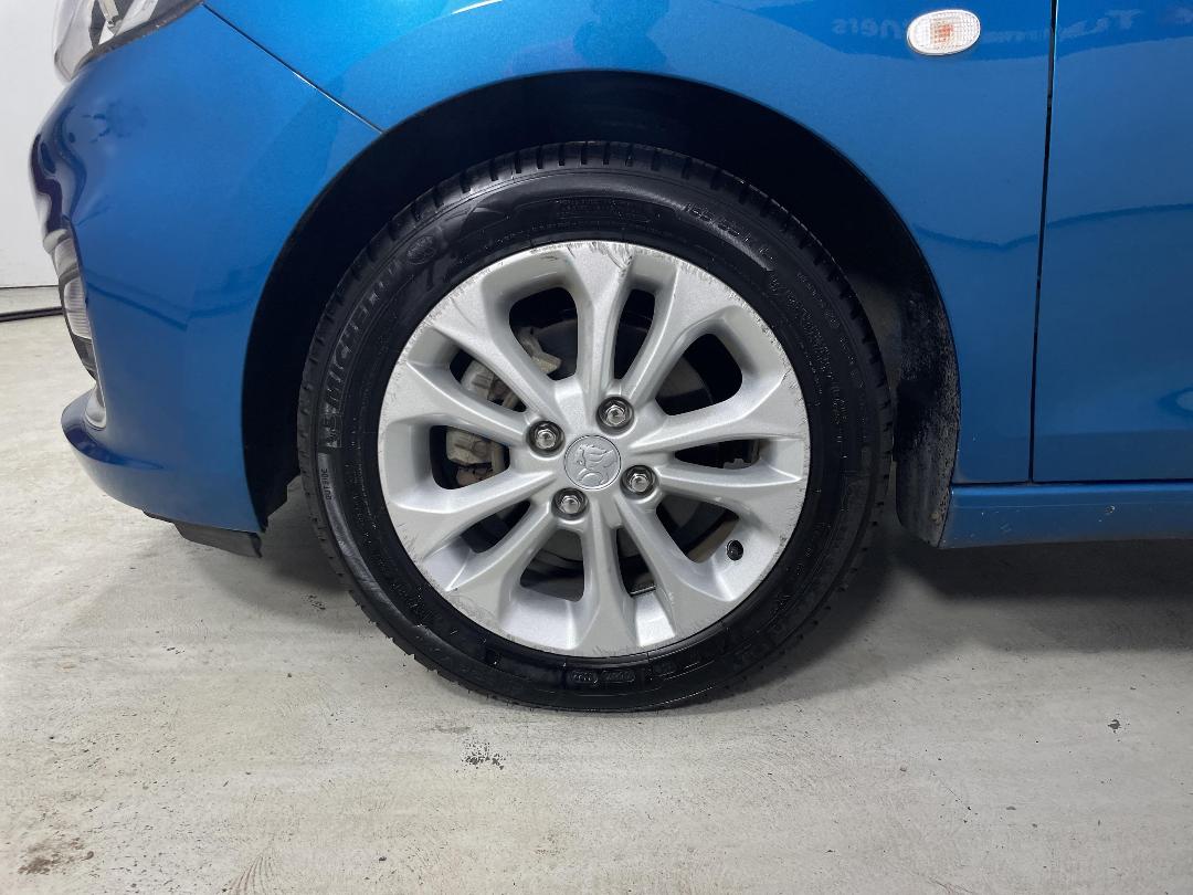 Photo '10' of Holden Spark Photo '10' of Holden Spark