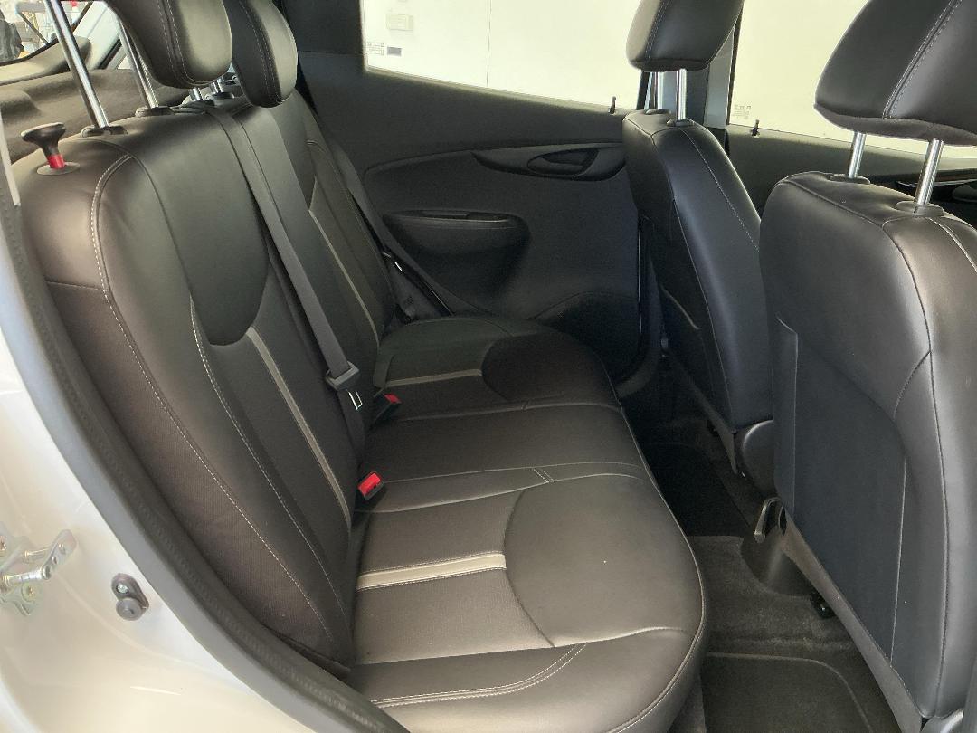 Photo '20' of Holden Spark