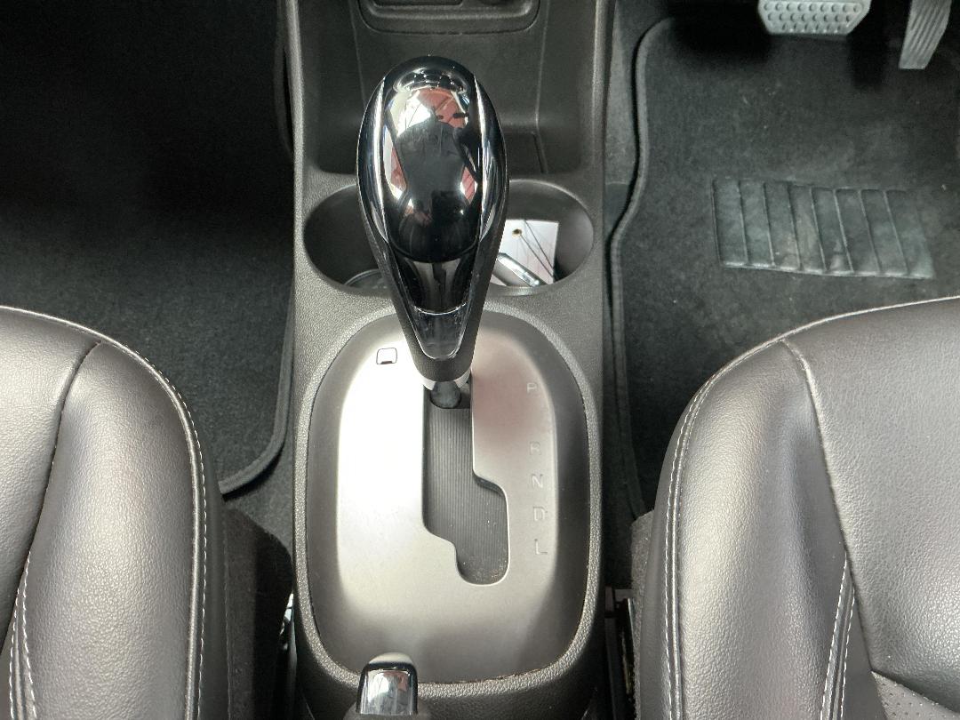 Photo '23' of Holden Spark