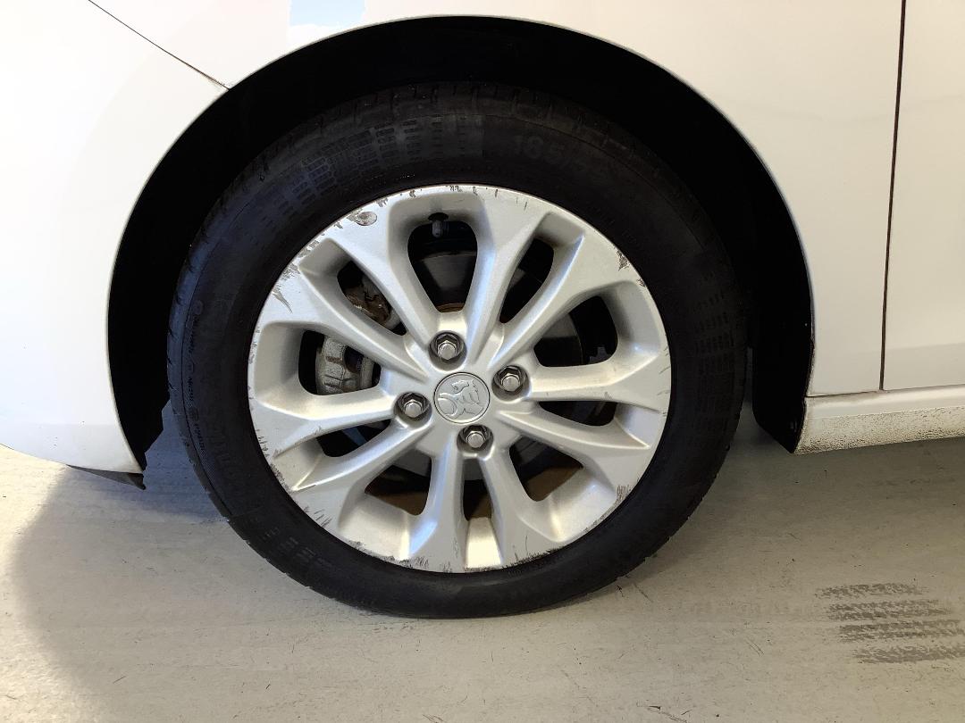 Photo '10' of Holden Spark Photo '10' of Holden Spark