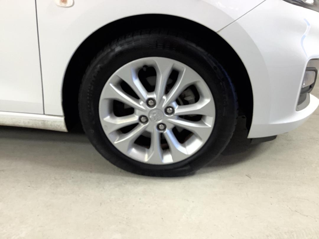 Photo '9' of Holden Spark Photo '9' of Holden Spark