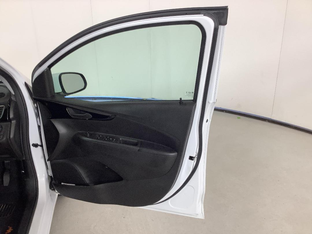 Photo '15' of Holden Spark Photo '15' of Holden Spark