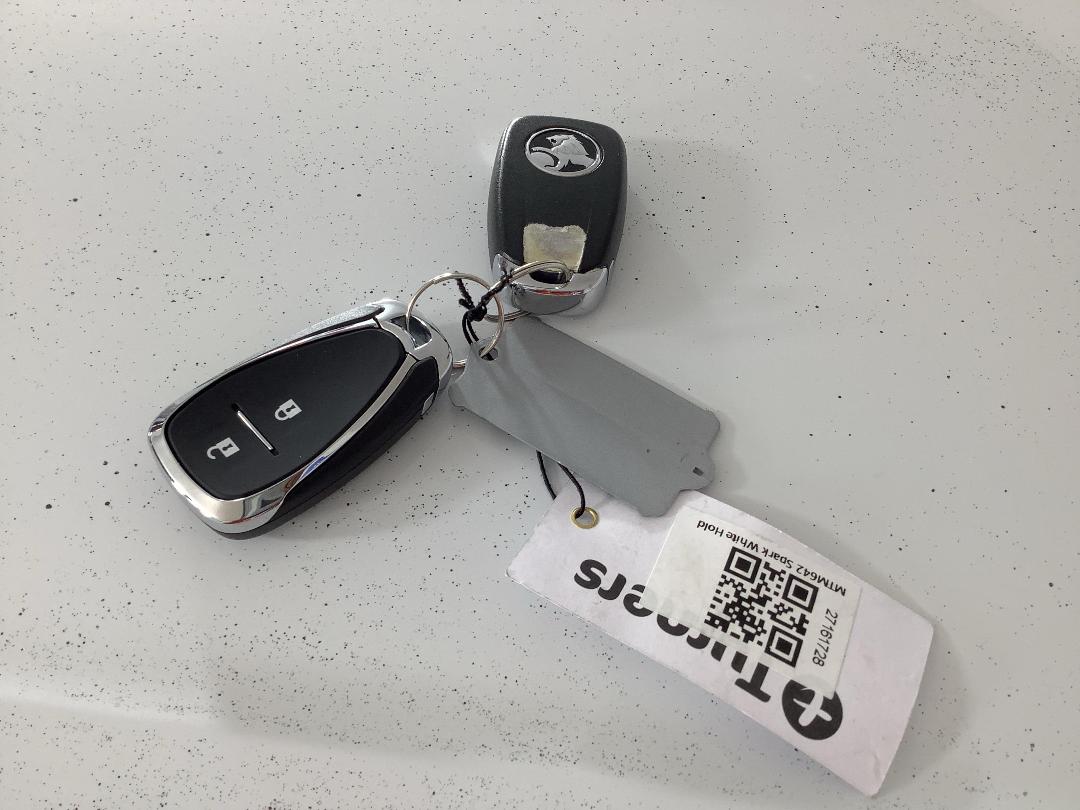 Photo '22' of Holden Spark Photo '22' of Holden Spark