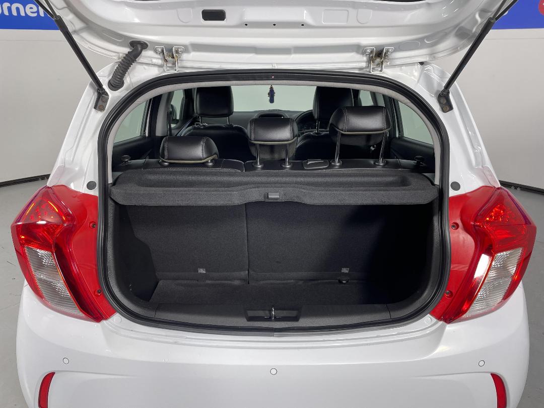 Photo '14' of Holden Spark