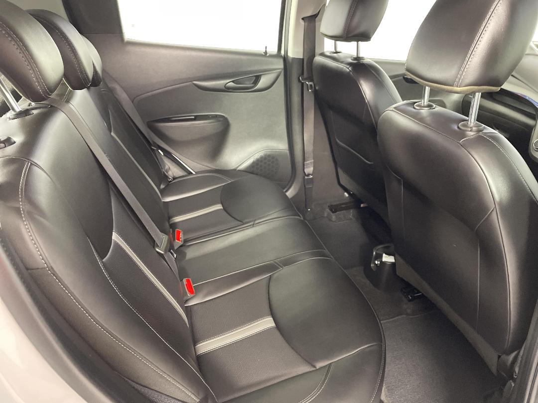 Photo '20' of Holden Spark