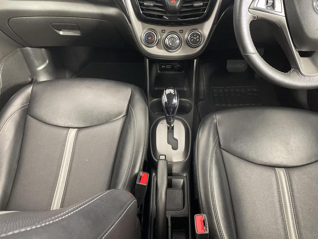 Photo '18' of Holden Spark