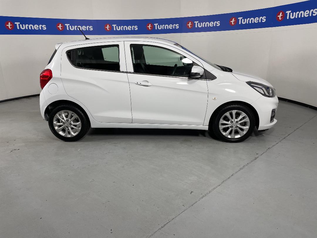 Photo '23' of Holden Spark