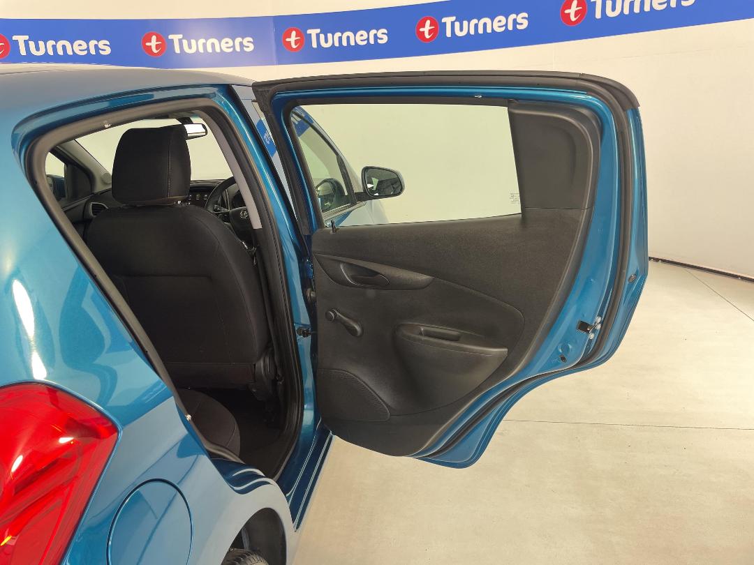 Photo '19' of Holden Spark