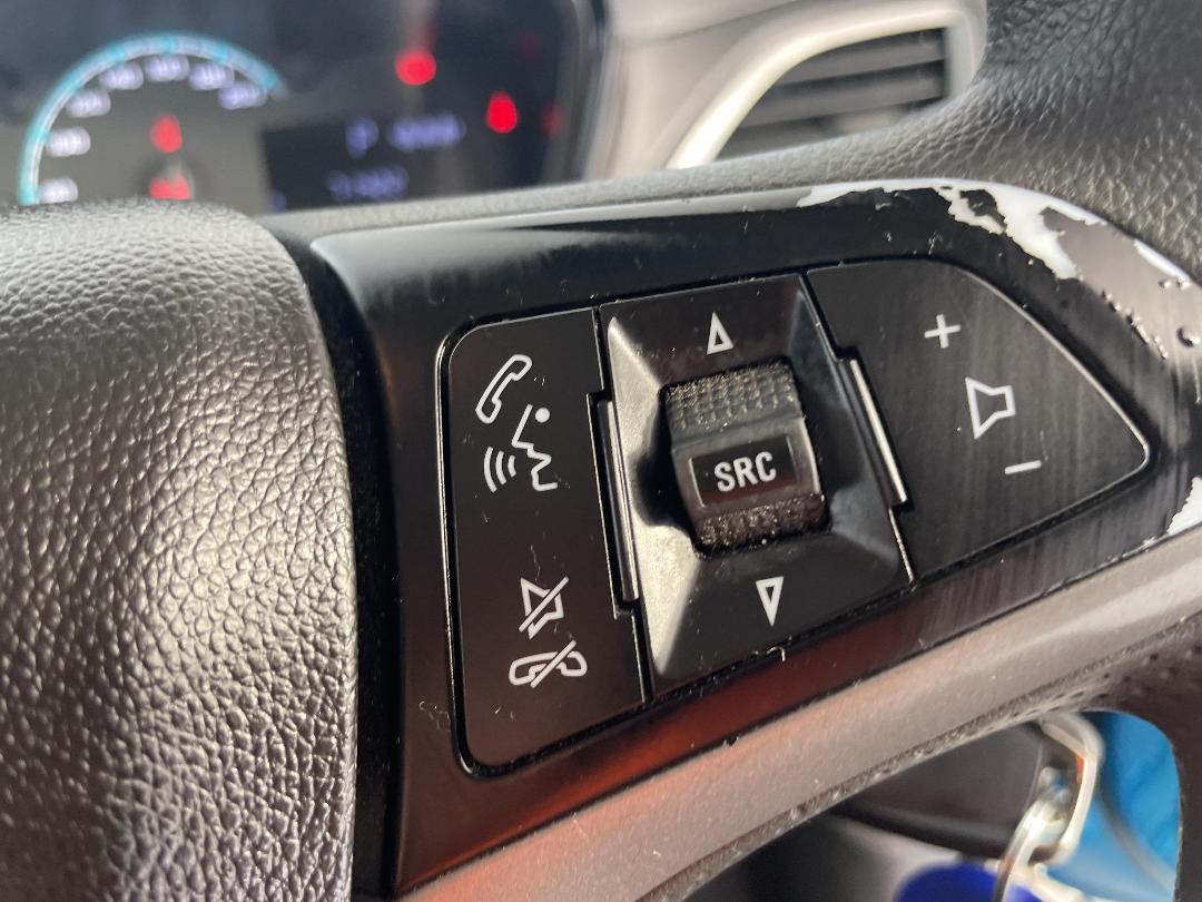 Photo '25' of Holden Spark