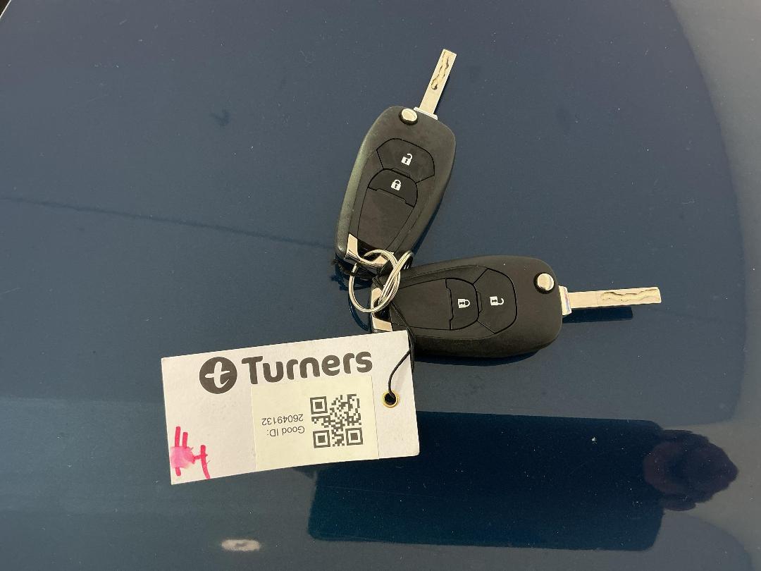 Photo '22' of Holden Trax