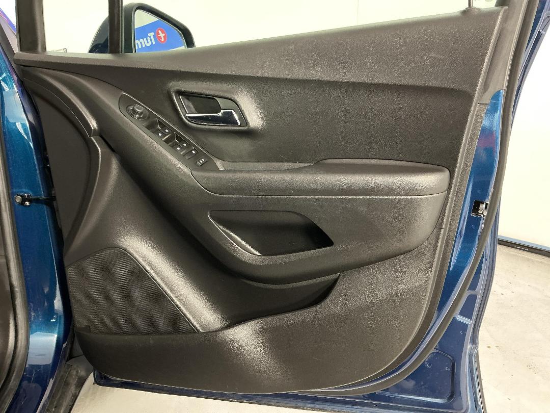 Photo '15' of Holden Trax