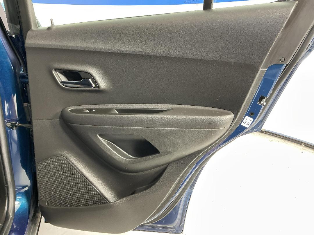 Photo '19' of Holden Trax