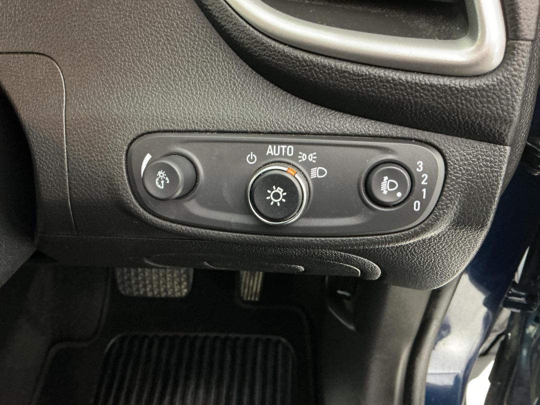 Photo '24' of Holden Trax