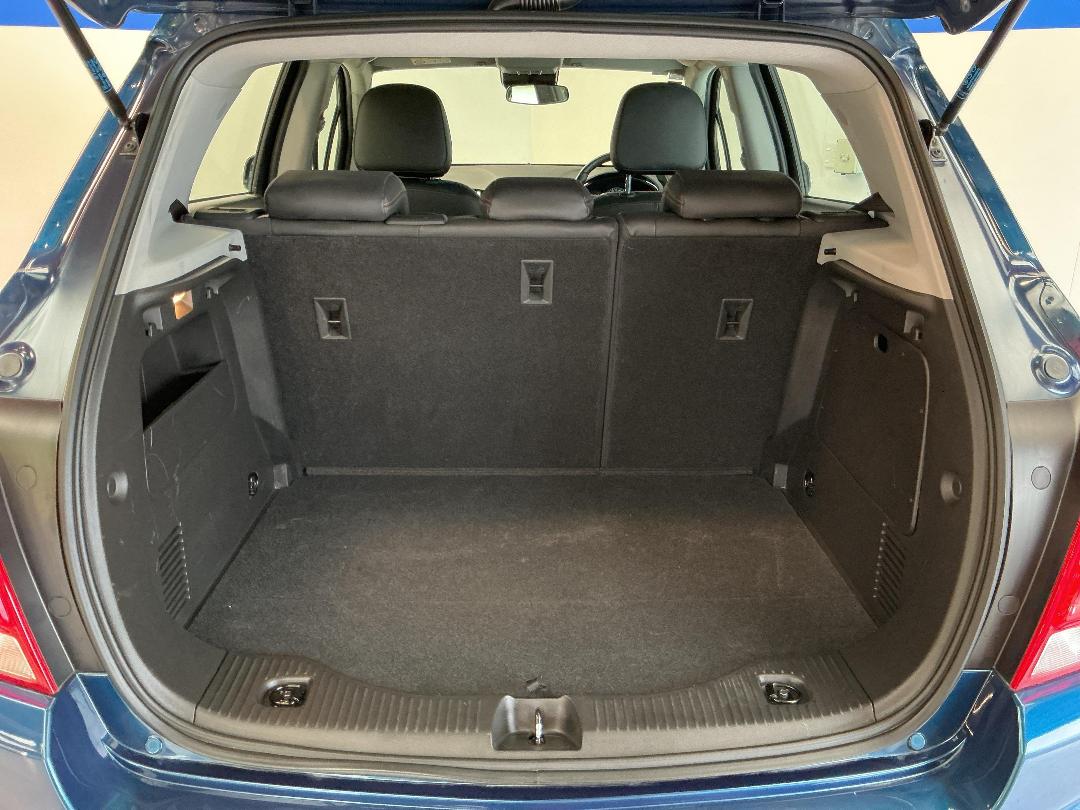 Photo '14' of Holden Trax