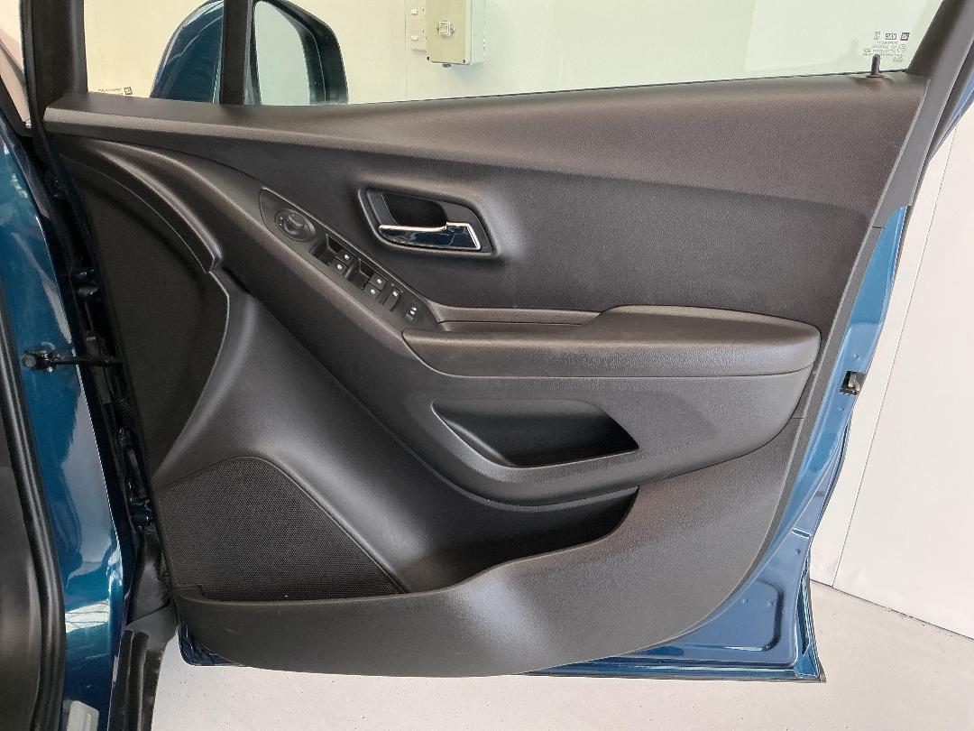 Photo '15' of Holden Trax