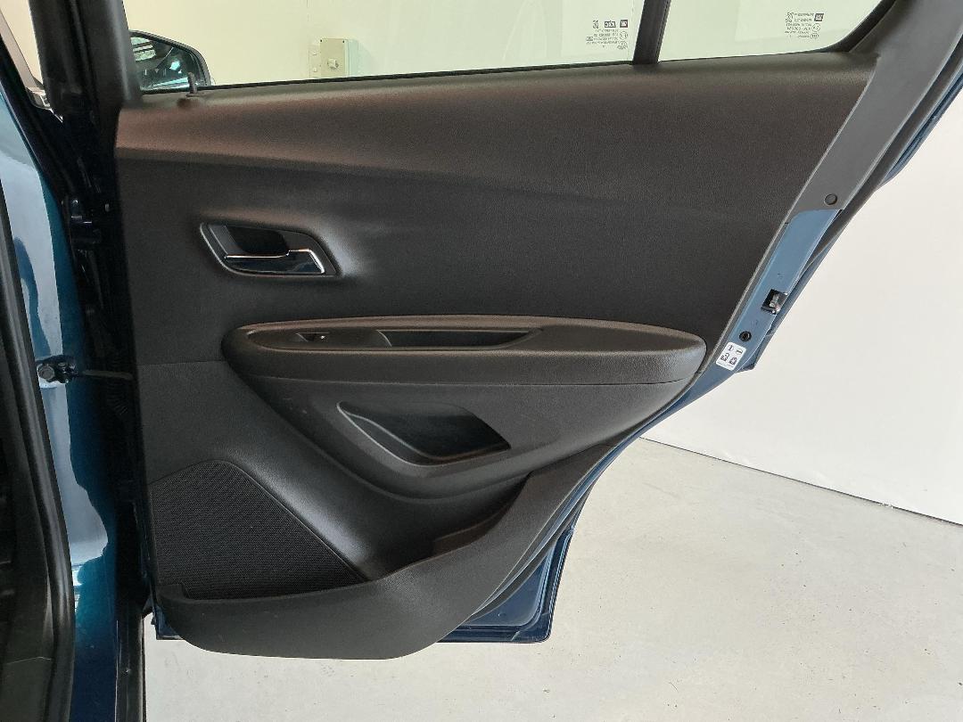 Photo '19' of Holden Trax