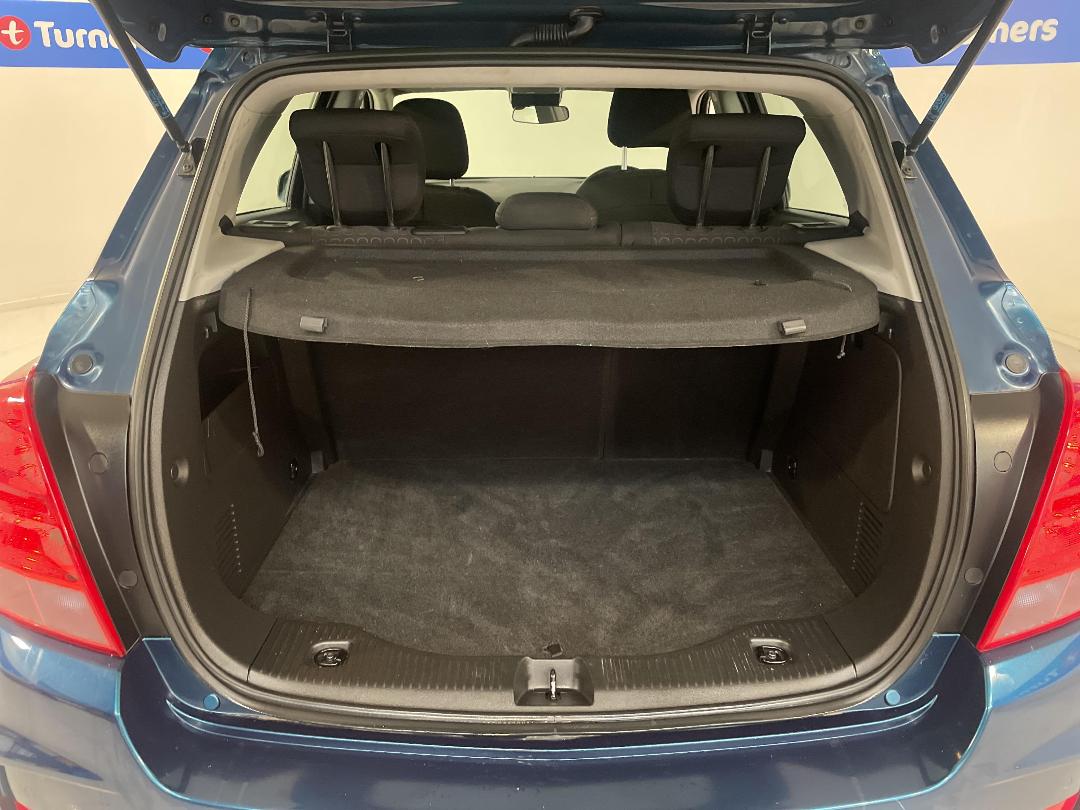 Photo '14' of Holden Trax