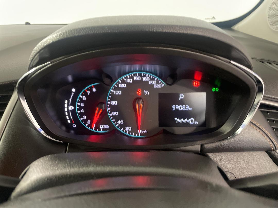 Photo '21' of Holden Trax