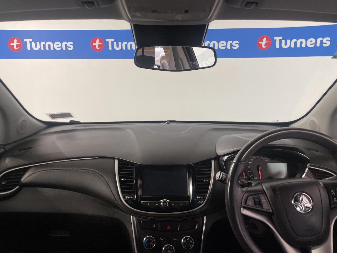 Photo '17' of Holden Trax