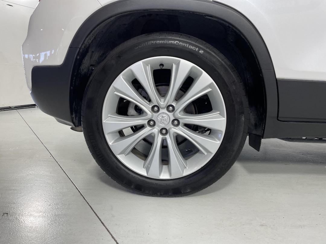 Photo '12' of Holden Trax