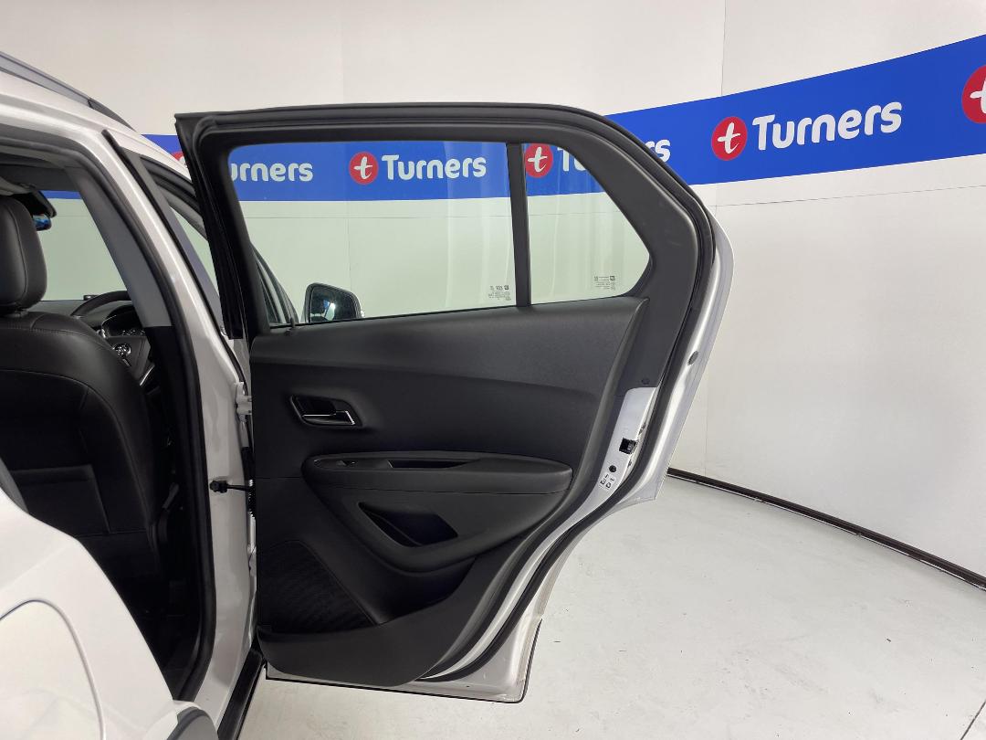 Photo '19' of Holden Trax