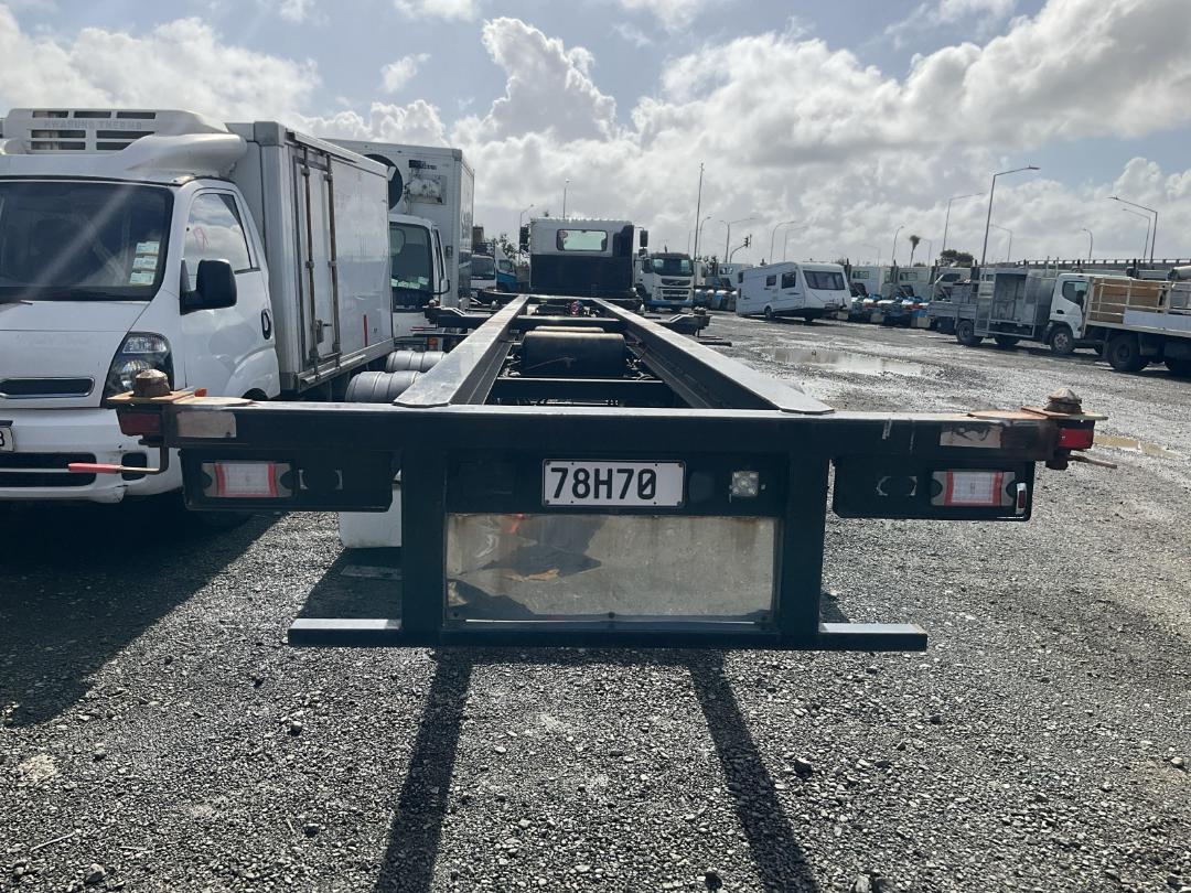 Photo '5' of Homebuilt IDEAL SERVICES Skeletal Semi