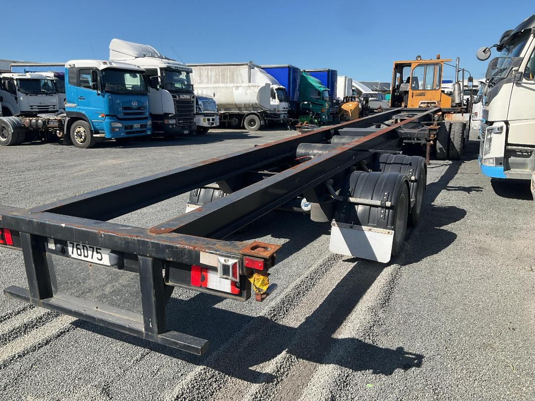 Photo '4' of Homebuilt IDEAL SERVICES Skeletal Semi