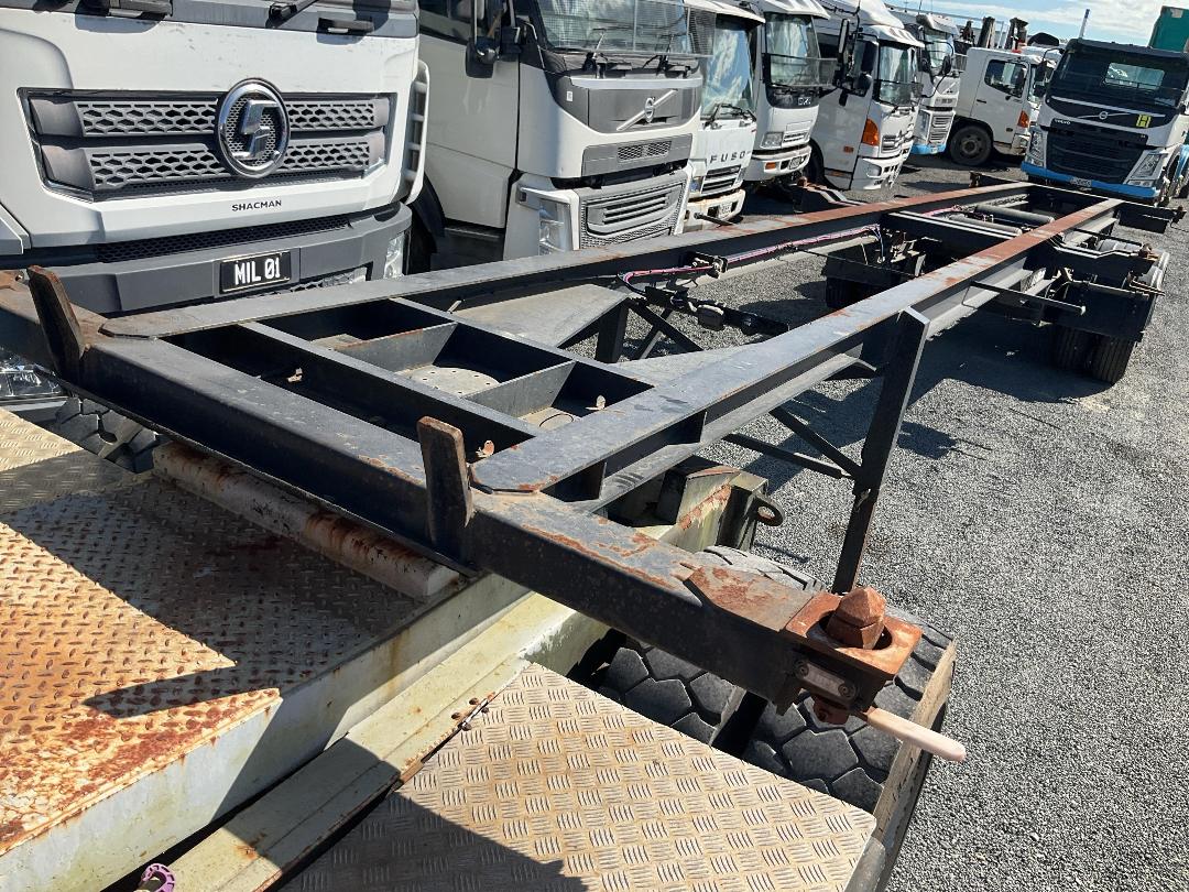 Photo '9' of Homebuilt IDEAL SERVICES Skeletal Semi