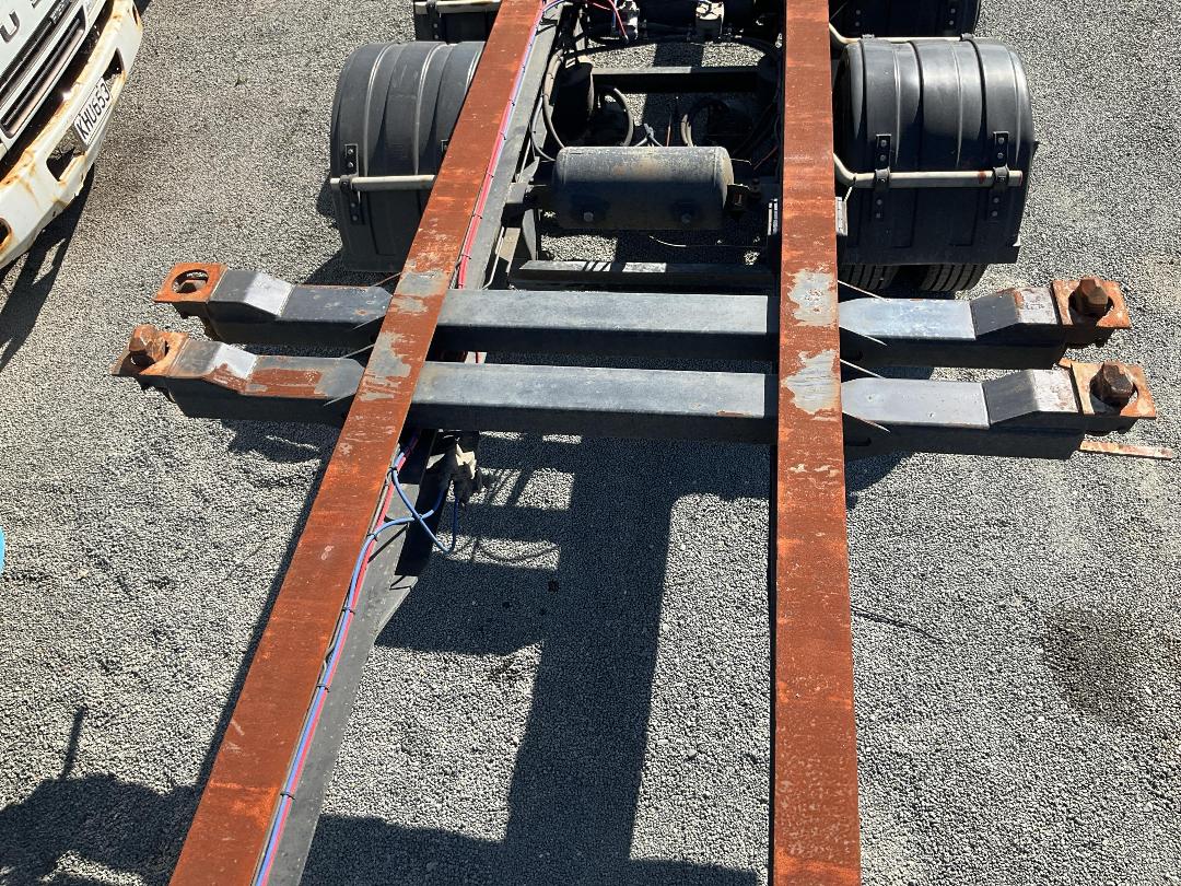 Photo '15' of Homebuilt IDEAL SERVICES Skeletal Semi